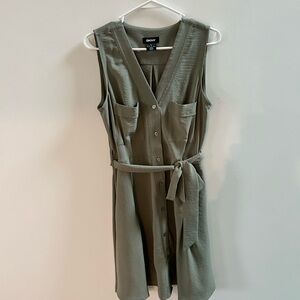 DKNY Khaki Pleated V-neck Dress with Pockets Size 10